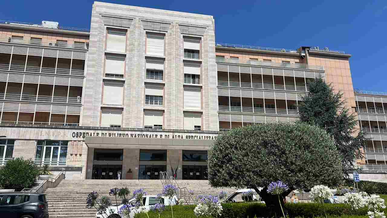 Morte del piccolo Domenico | C’è una nuova imputazione: due medici indagati per falso per presunte modifiche alla cartella clinica