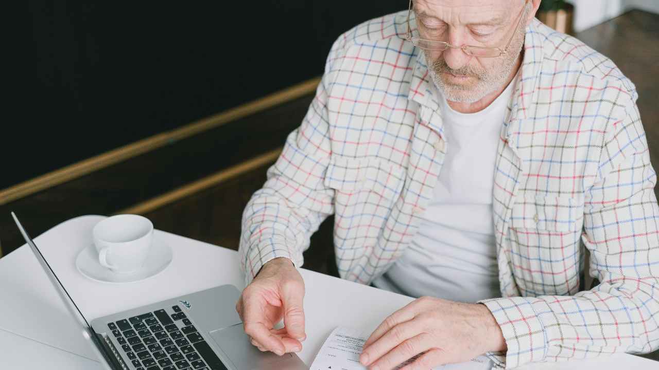 Aumento età pensionabile | INPS impartisce le nuove direttive: cosa cambia dal 2027