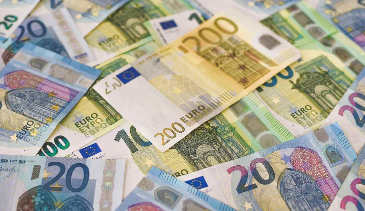 Emergenza bollette e caro energia: il Governo vara il nuovo “Decreto Aiuti” | Tutte le misure dell’esecutivo